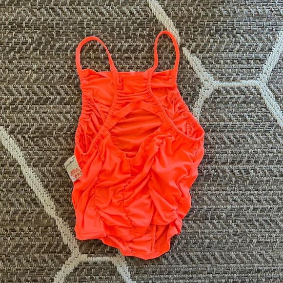 Free people movement crop cami sz M Read Description - Picture 2 of 4